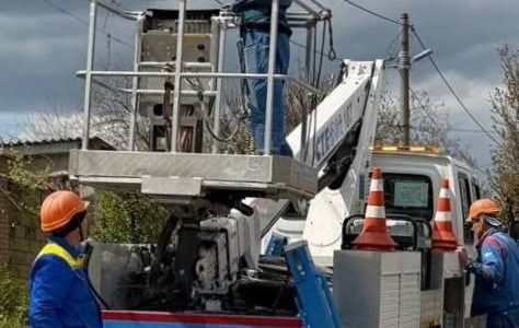«Заживлено 13 тисяч споживачів цими вихідними. Через нічну атаку в Запоріжжі знеструмлено 226 родин», — Андрій Стасевський «Заживлено 13 тисяч споживачів цими вихідними. Через нічну атаку в Запоріжжі знеструмлено 226 родин», — Андрій Стасевський